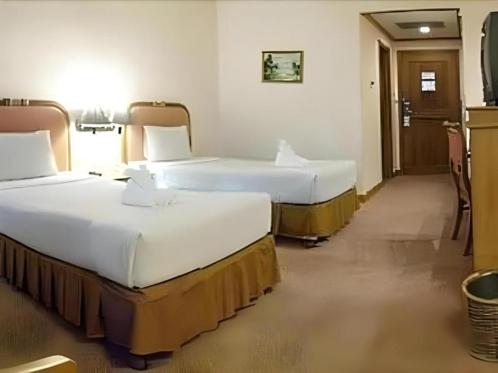 Sakura Hotel Хатъяй Экстерьер фото